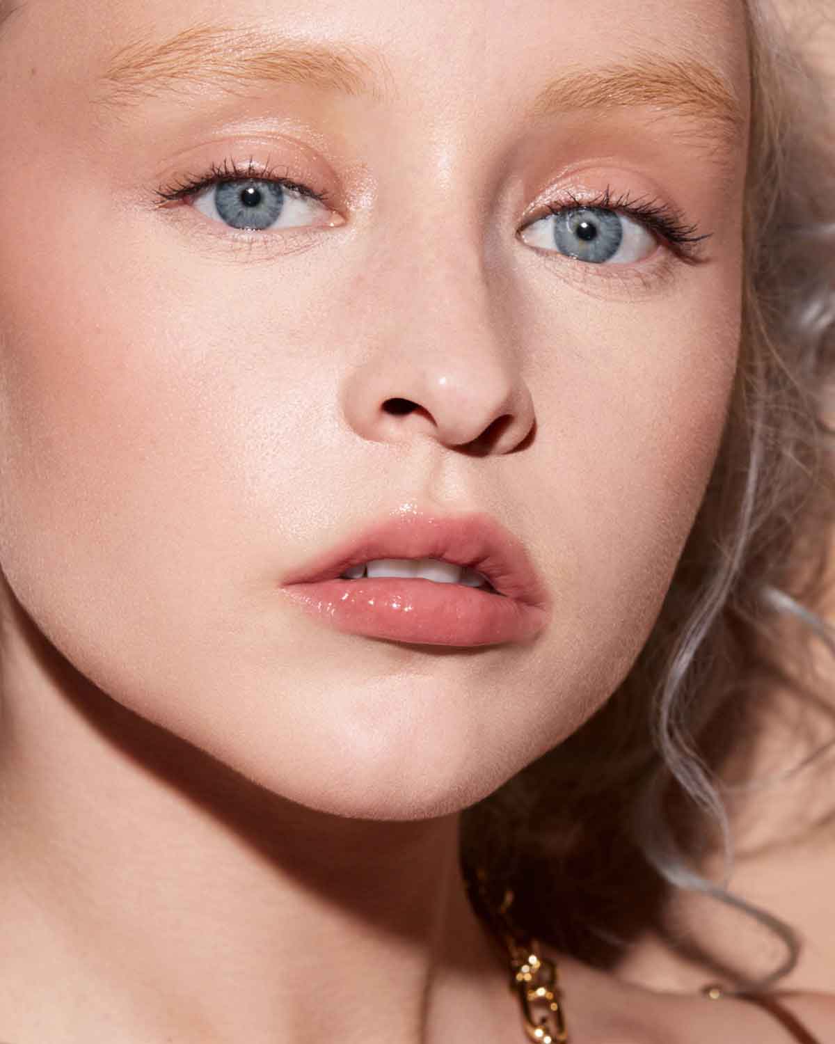 https://buraki.pk/products/fenty-beauty-gloss-bomb-cream-color-drip-lip-cream