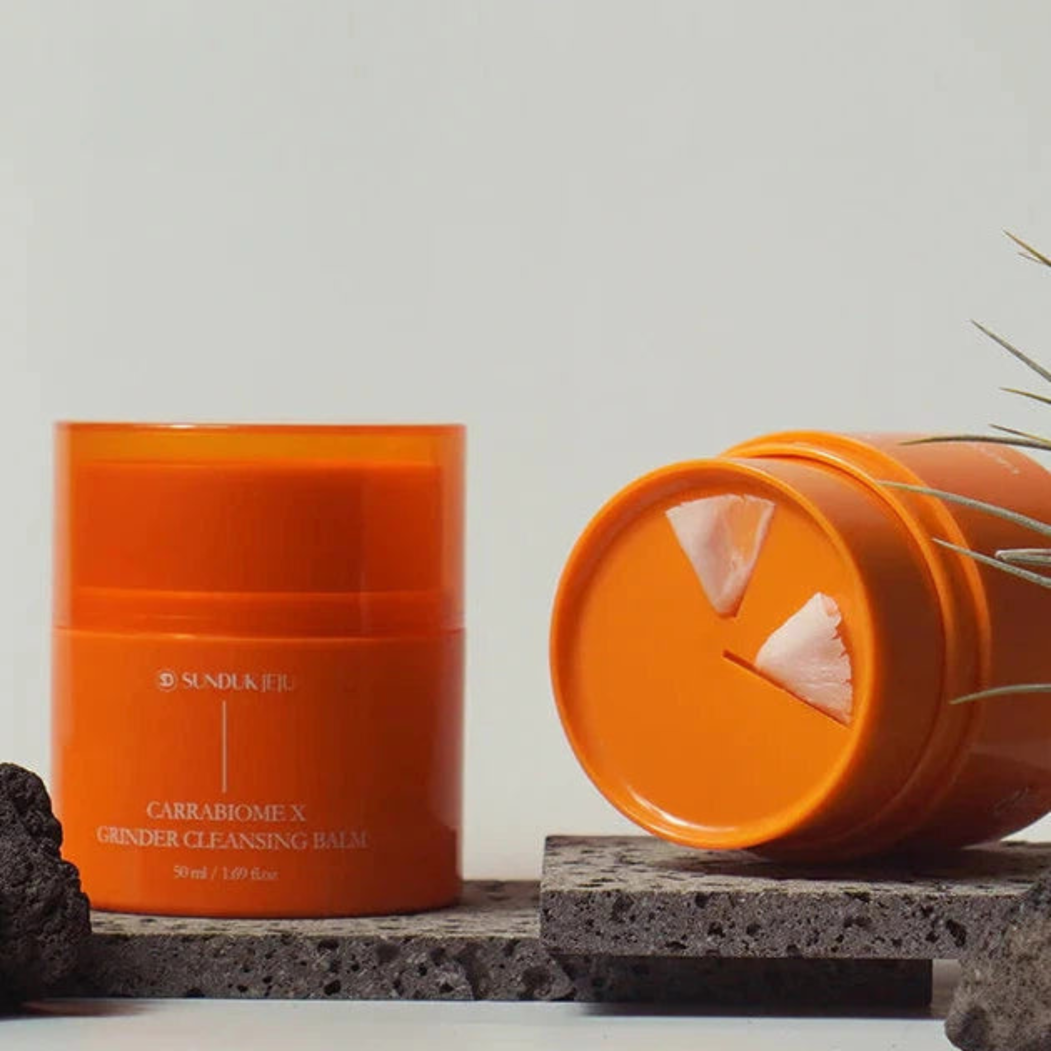 https://buraki.pk/products/sunduk-jeju-carrabiome-x-grinder-cleansing-balm