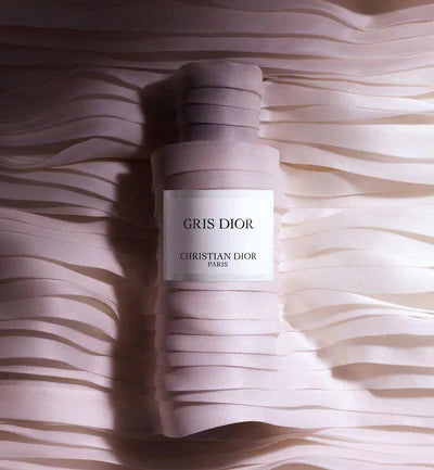 https://buraki.pk/products/dior-gris-unisex-eau-de-perfume-125ml