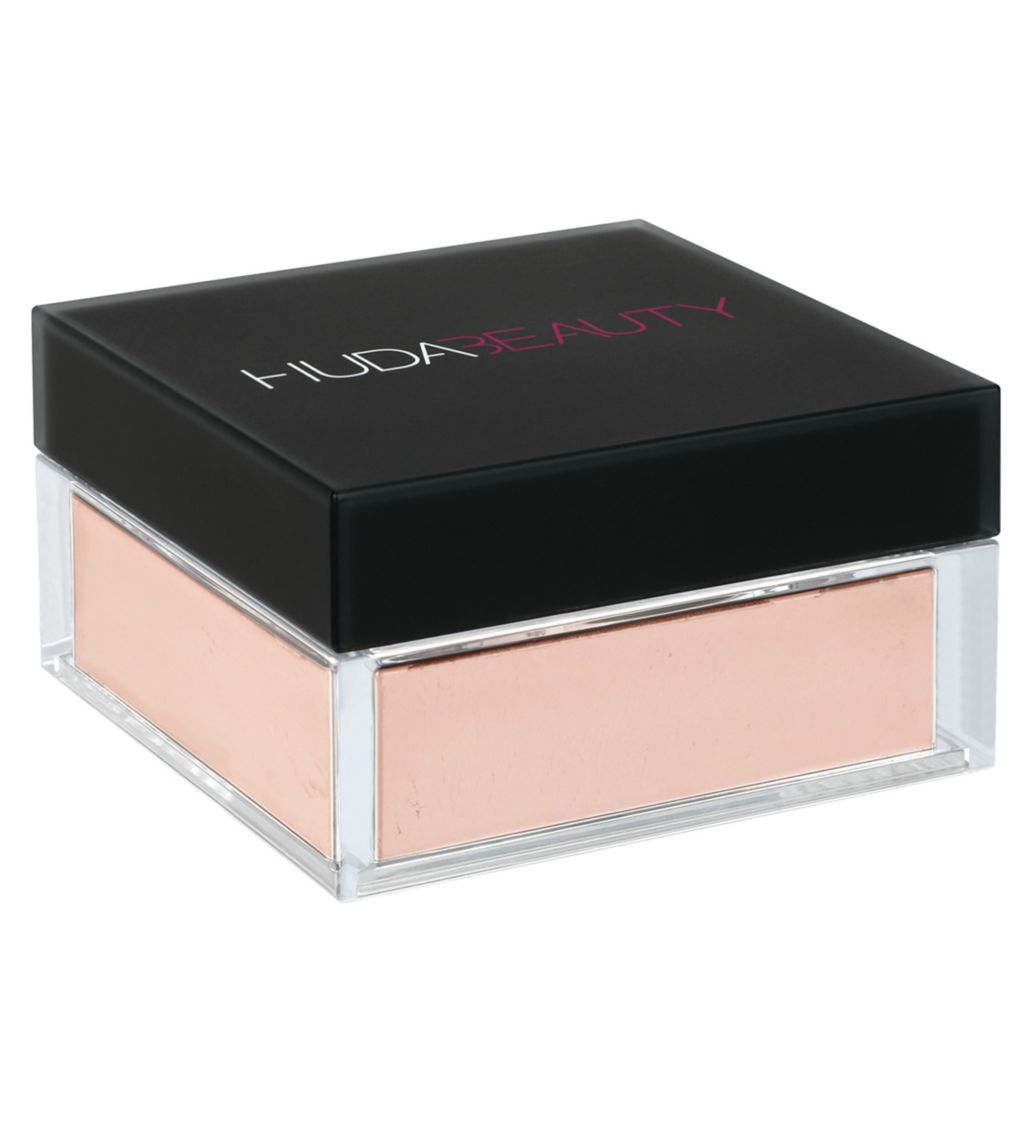 https://buraki.pk/products/huda-beauty-easy-bake-loose-powder