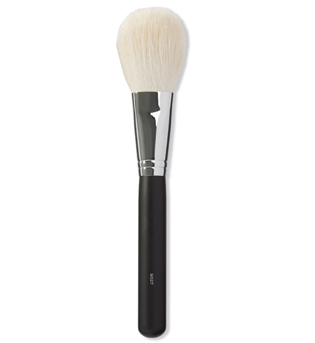 https://buraki.pk/products/morphe-pointed-powder-bronzer-brush-m527