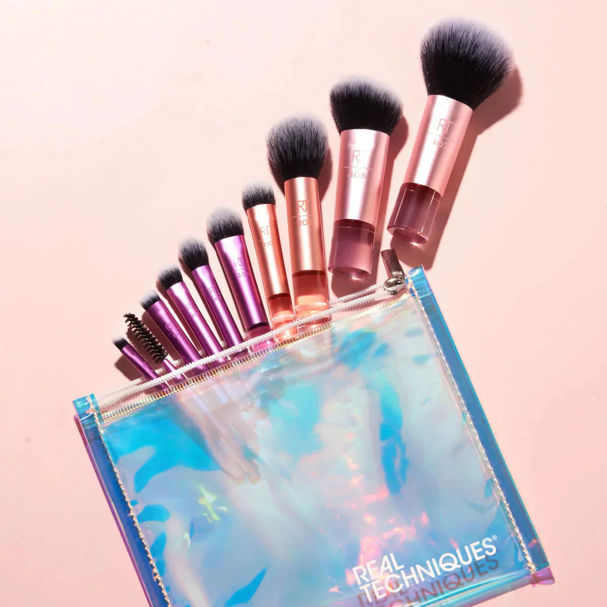 https://buraki.pk/products/real-techniques-makeup-brushes-travel-fantasy-mini-set-10-in-1-bag