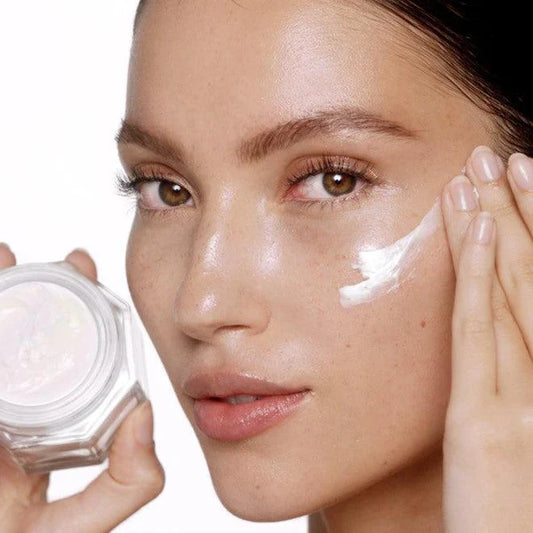 https://buraki.pk/products/charotte-tilbury-award-winners-starter-kit-fair
