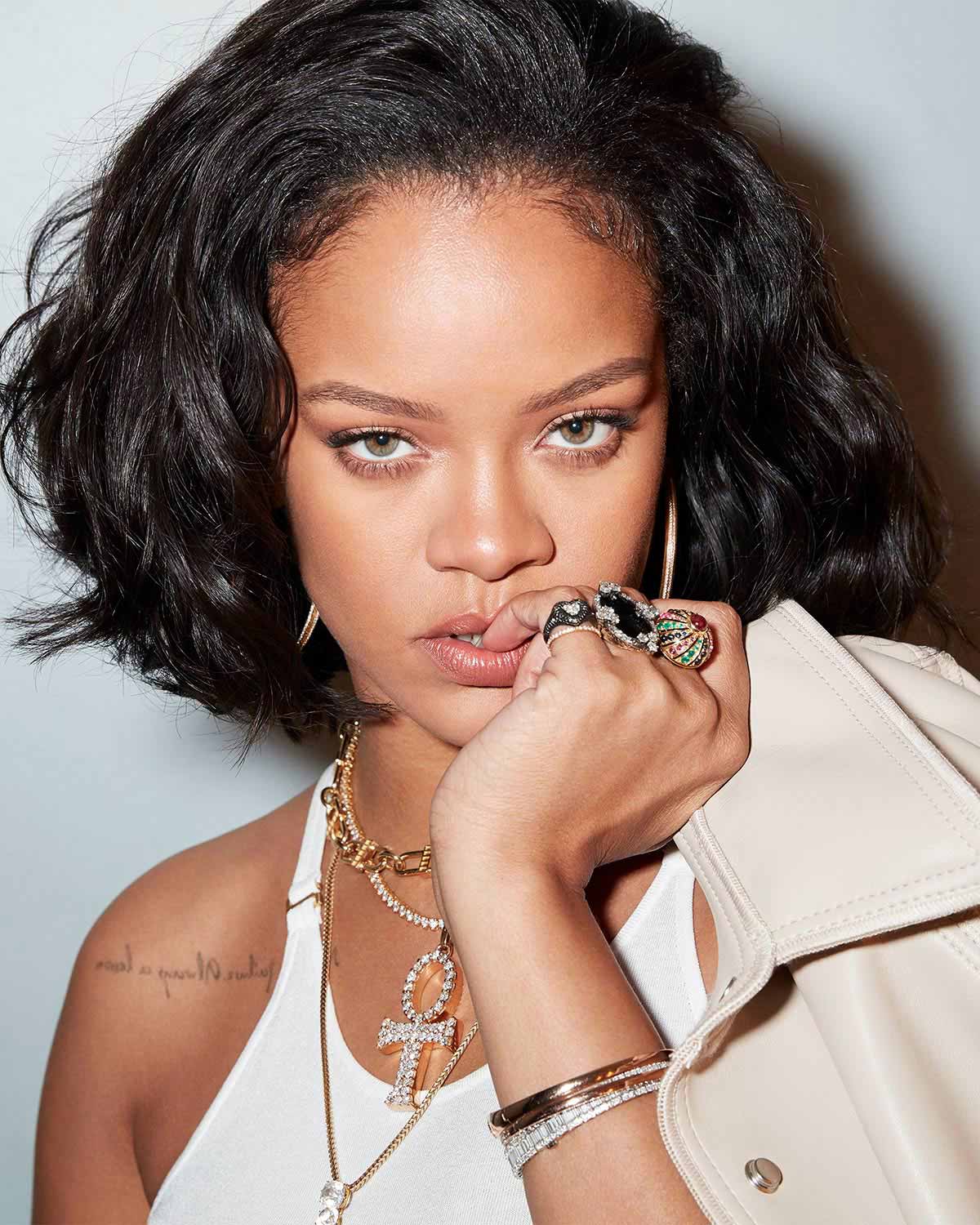 https://buraki.pk/products/fenty-beauty-pro-filt-r-soft-matte-powder-foundation