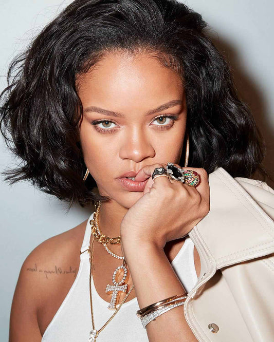 https://buraki.pk/products/fenty-beauty-pro-filt-r-soft-matte-powder-foundation