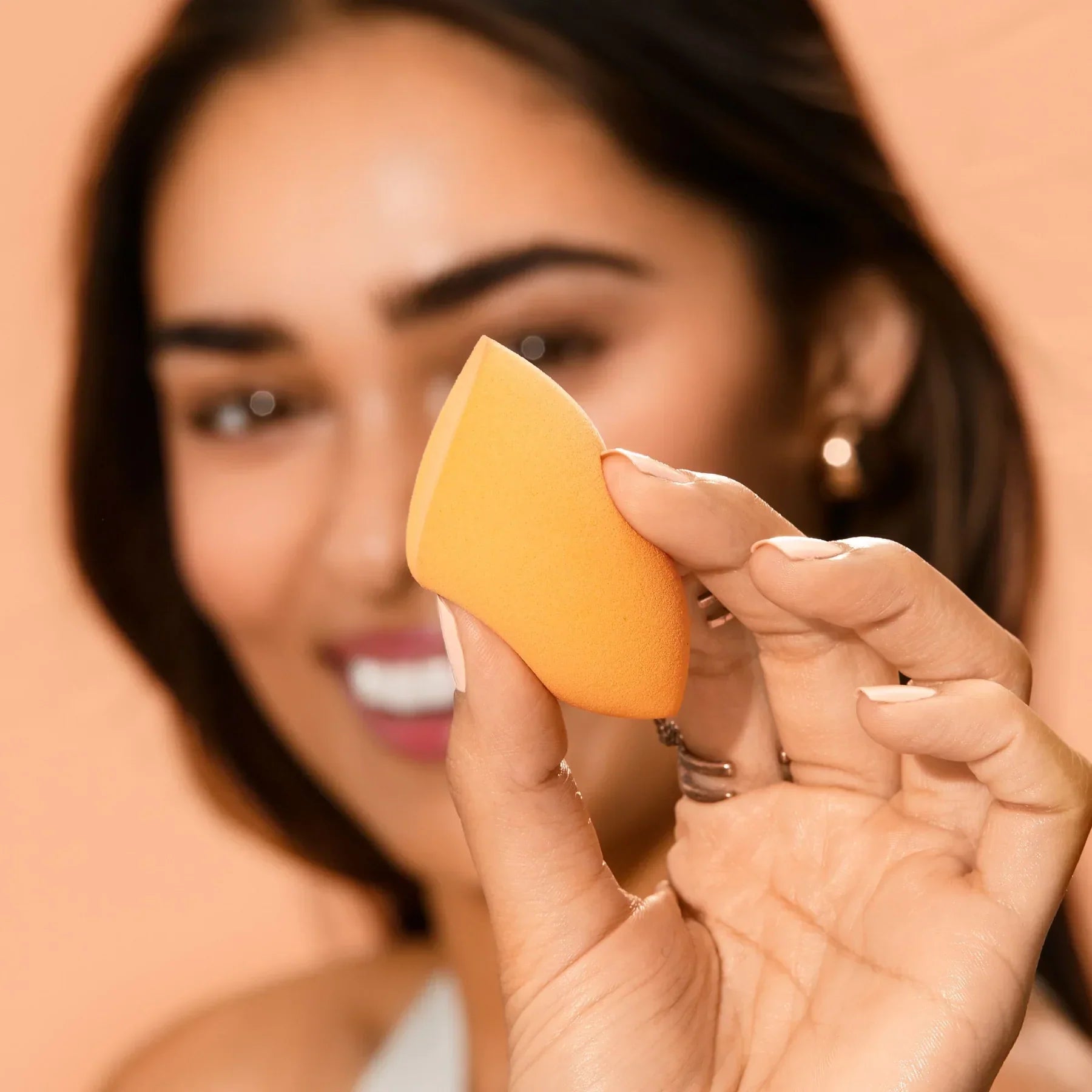 https://buraki.pk/products/real-technique-miracle-complexion-sponge-4-count
