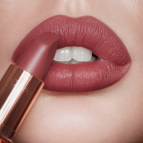 https://buraki.pk/products/charlotte-tilbury-lipstick-pillow-talk