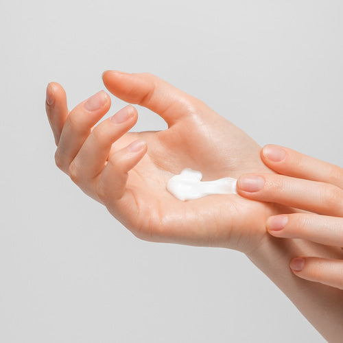 https://buraki.pk/products/care-nel-anti-melasma-cica-cream
