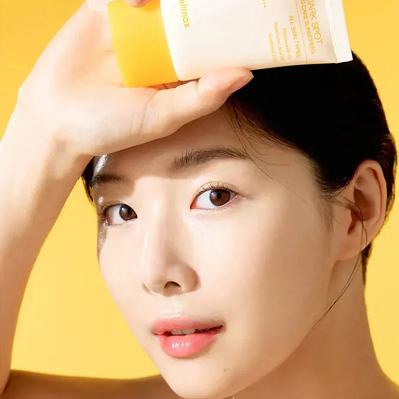 https://buraki.pk/products/celimax-pore-dark-spot-brightening-care-sunscreen