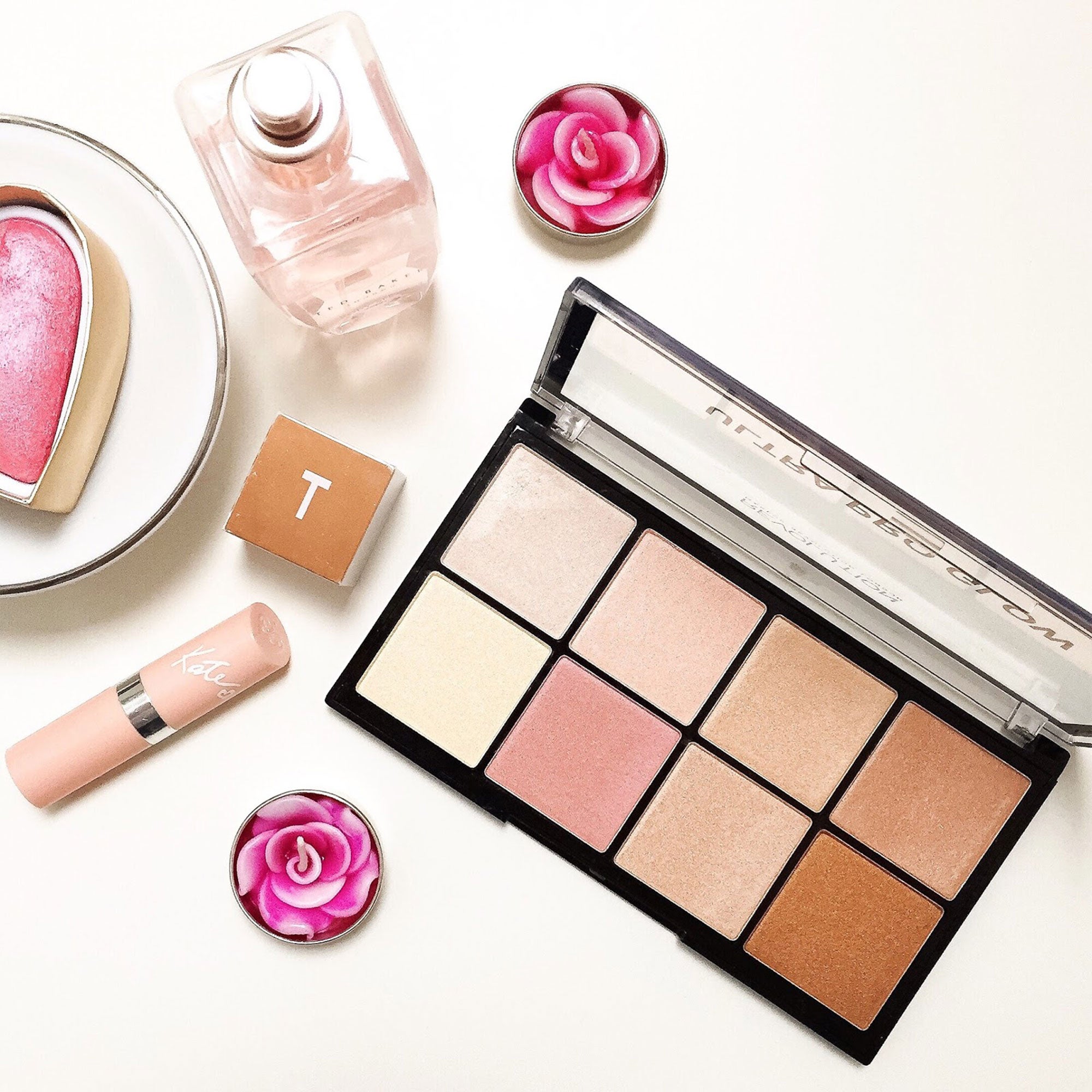https://buraki.pk/products/revolution-ultra-pro-glow-palette-20gm