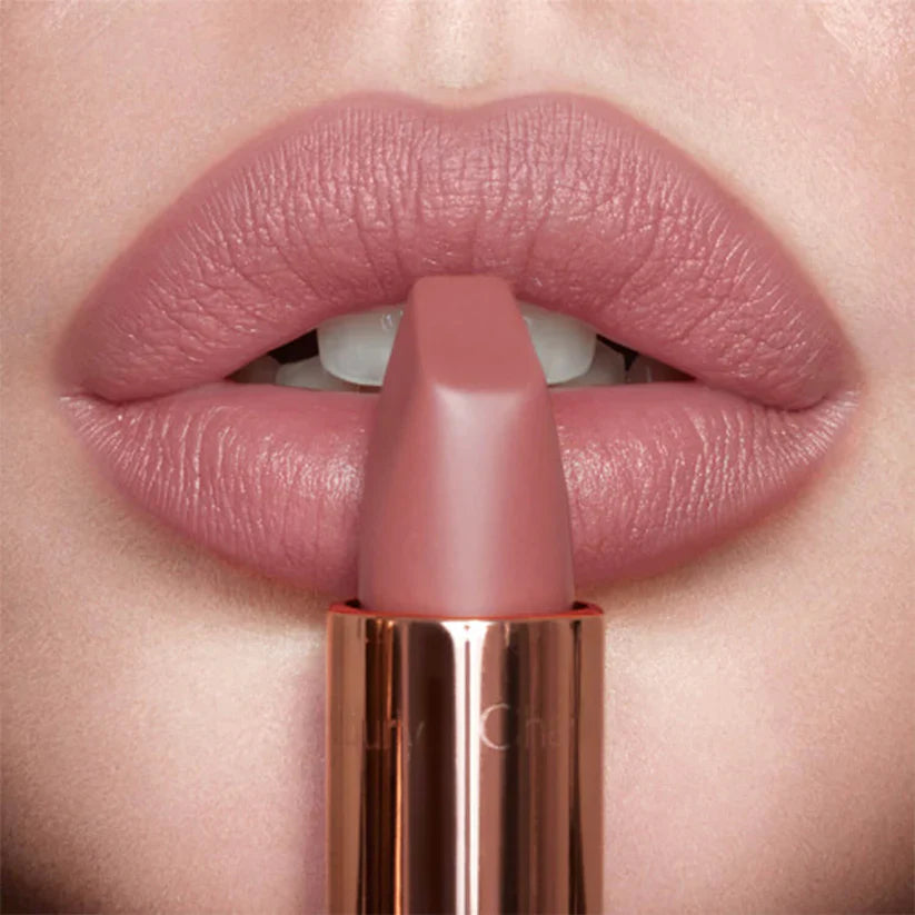 https://buraki.pk/products/charlotte-mini-pillow-talk-lipstick-liner-set