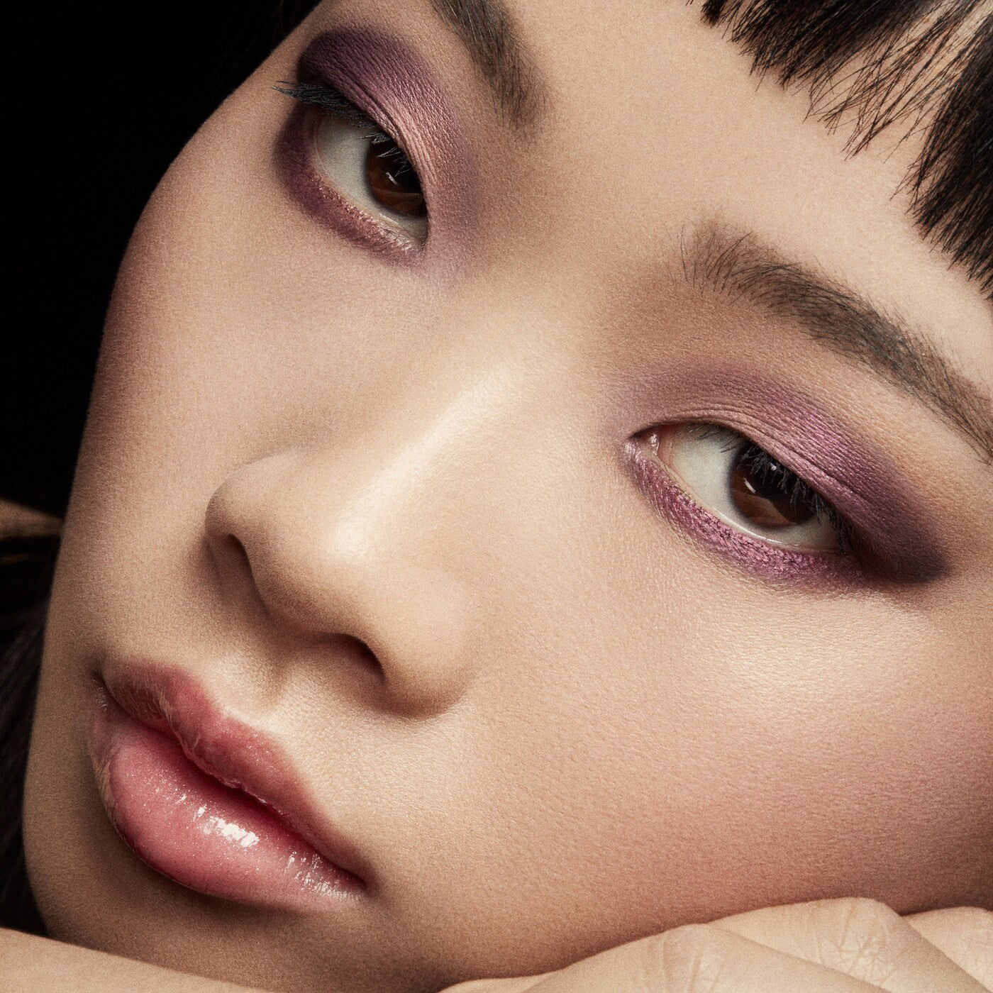 https://buraki.pk/products/fenty-beauty-flypencil-longwear-pencil-eyeliner