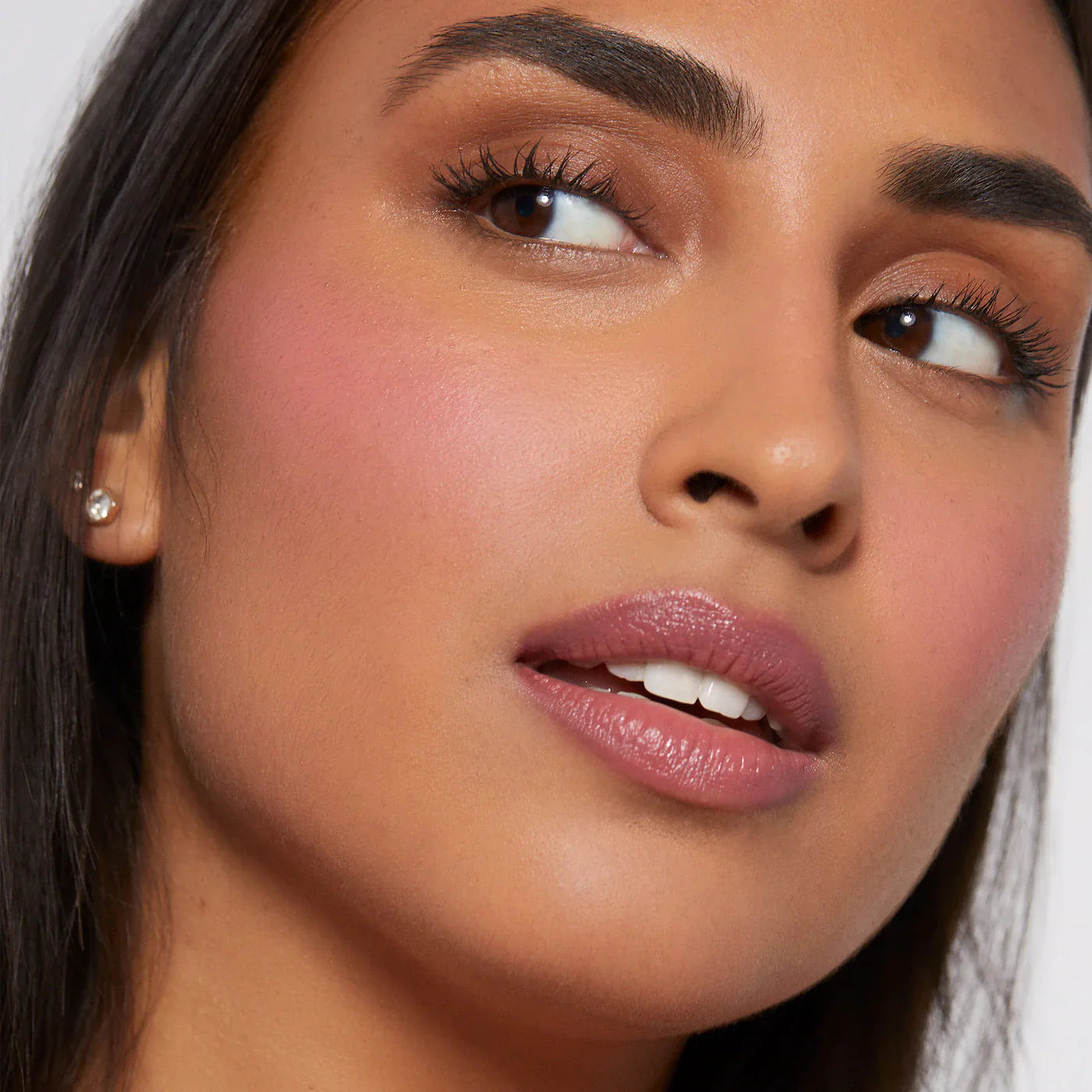 https://buraki.pk/products/rare-beauty-soft-pinch-liquid-blush
