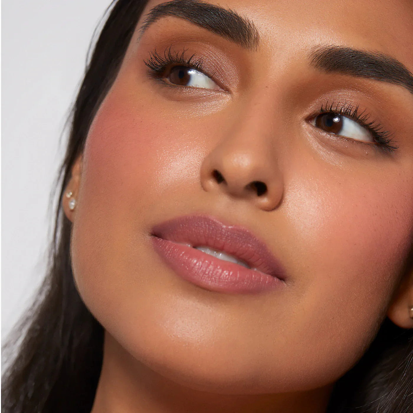 https://buraki.pk/products/rare-beauty-soft-pinch-liquid-blush