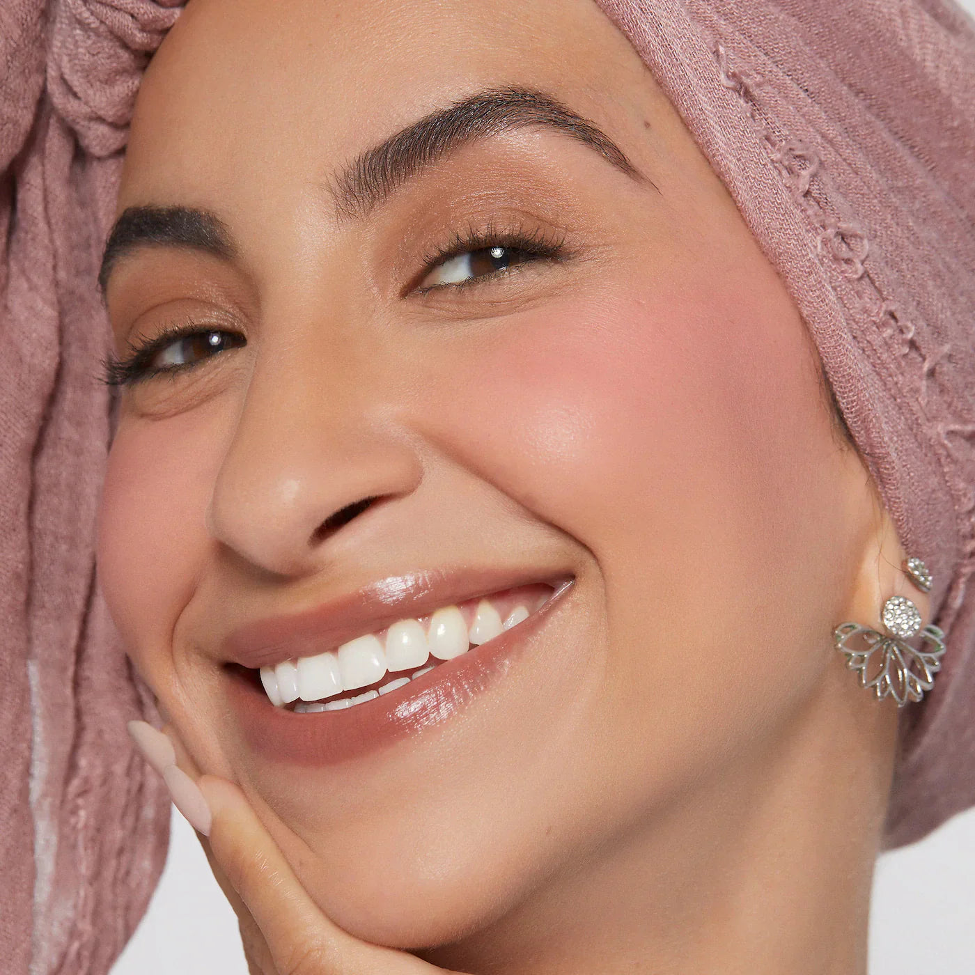 https://buraki.pk/products/rare-beauty-soft-pinch-liquid-blush