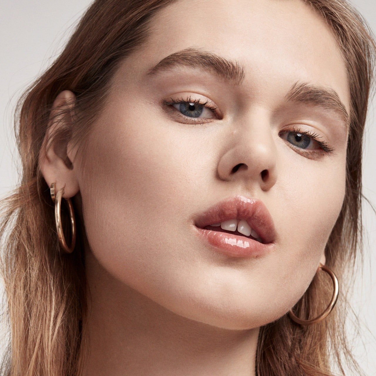 https://buraki.pk/products/fenty-beauty-pro-filtr-foundation