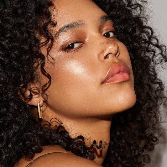 https://buraki.pk/products/fenty-beauty-gloss-bomb-ice-cooling-lip-luminizer