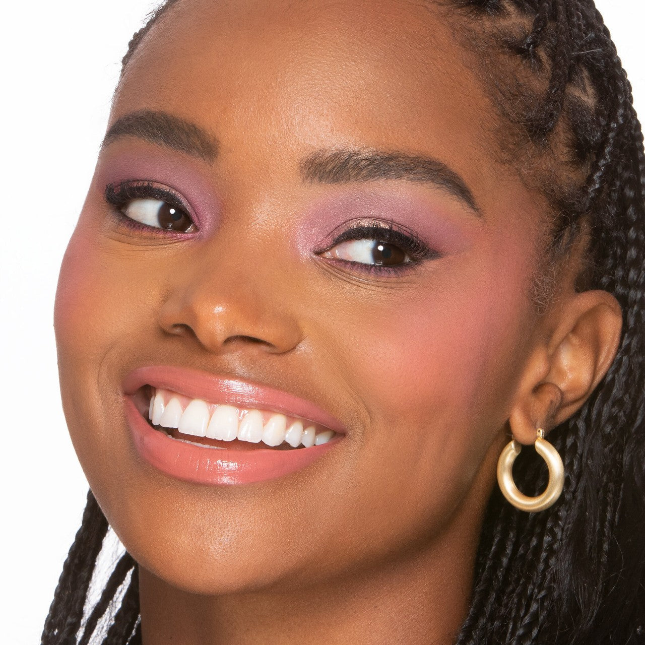 https://buraki.pk/products/too-faced-cloud-crush-blurring-blush